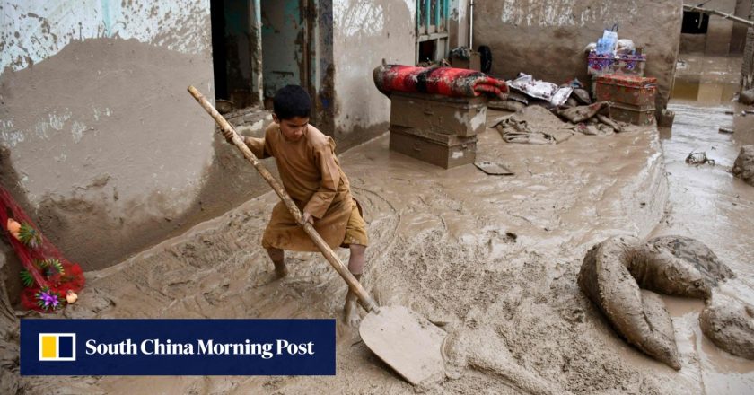 Lebih dari 300 orang tewas dalam banjir bandang Afghanistan, termasuk anak-anak: PBB