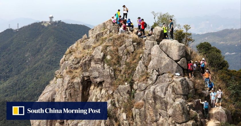 Turis, 37, meninggal di Hong Kong setelah jatuh dari tebing di landmark Lion Rock