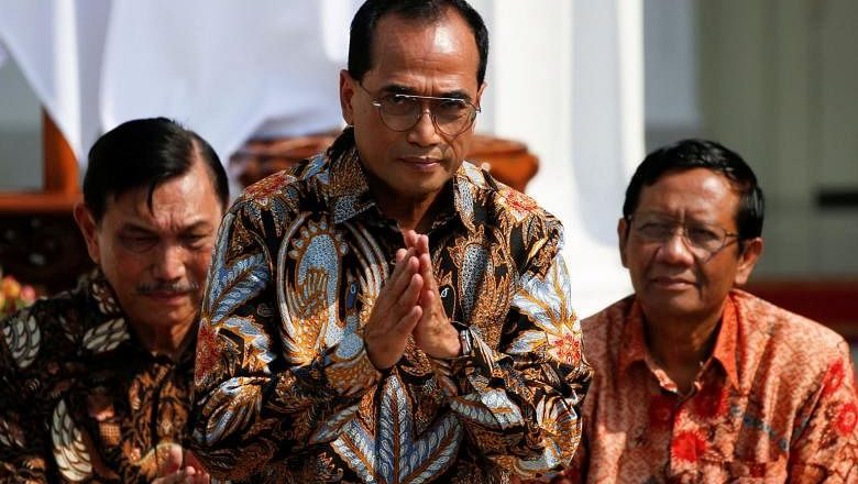 Coronavirus: Menteri Perhubungan Indonesia dikonfirmasi memiliki bug; Sekolah akan ditutup